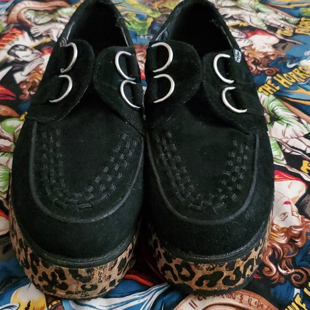 *SOLD* Tuk leopard creepers